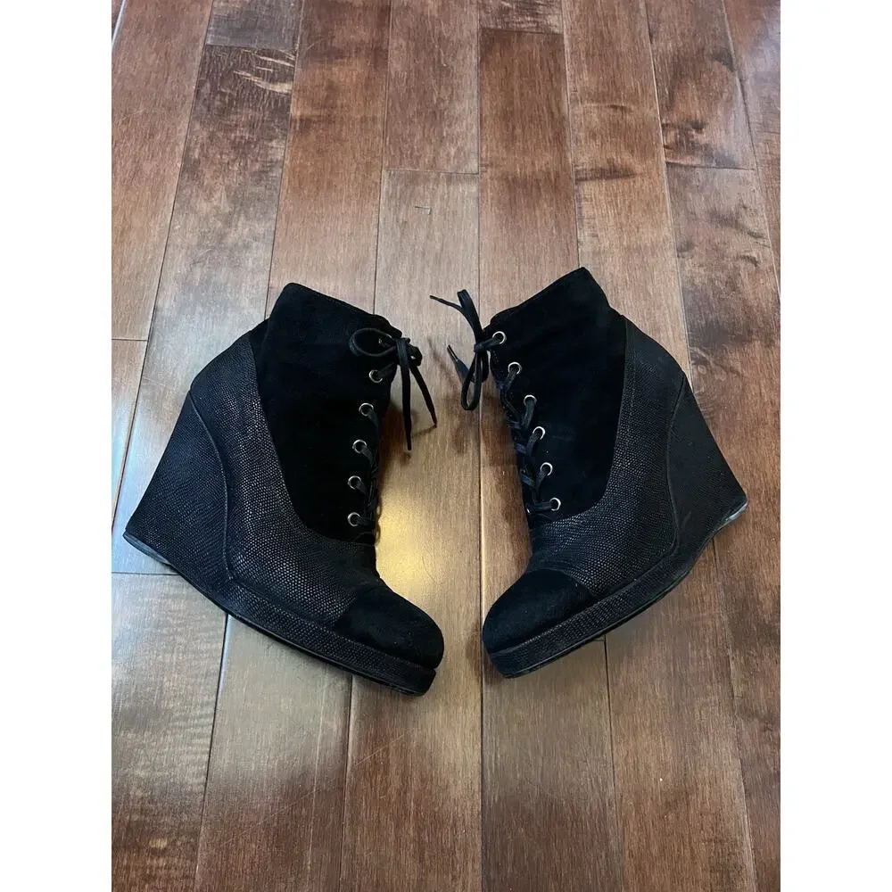 Stuart Weitzman Women Booties Black Suede Stingray Wedge Lace Up Boots Size 8 M